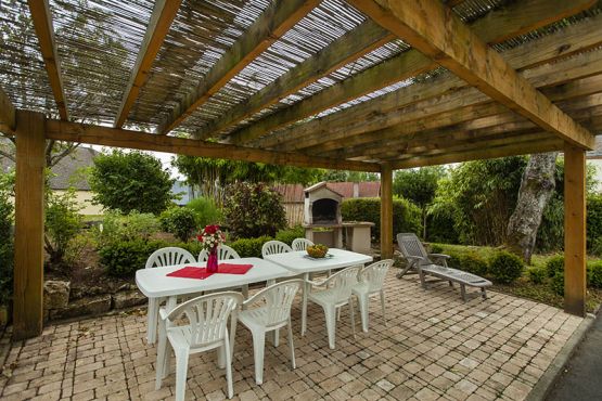 Gite de groupe avec cheminée dans les Ardennes, La Charmille à Rubigny