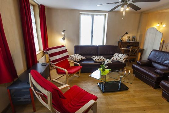 Gite de groupe avec cheminée dans les Ardennes, La Charmille à Rubigny